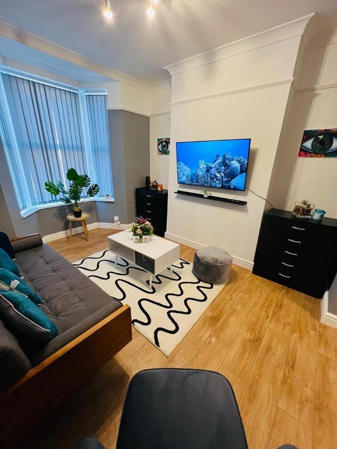 Luxurious Modern House In Anfield! Close To Lfc, Efc, City Centre!!! Liverpool Bagian luar foto