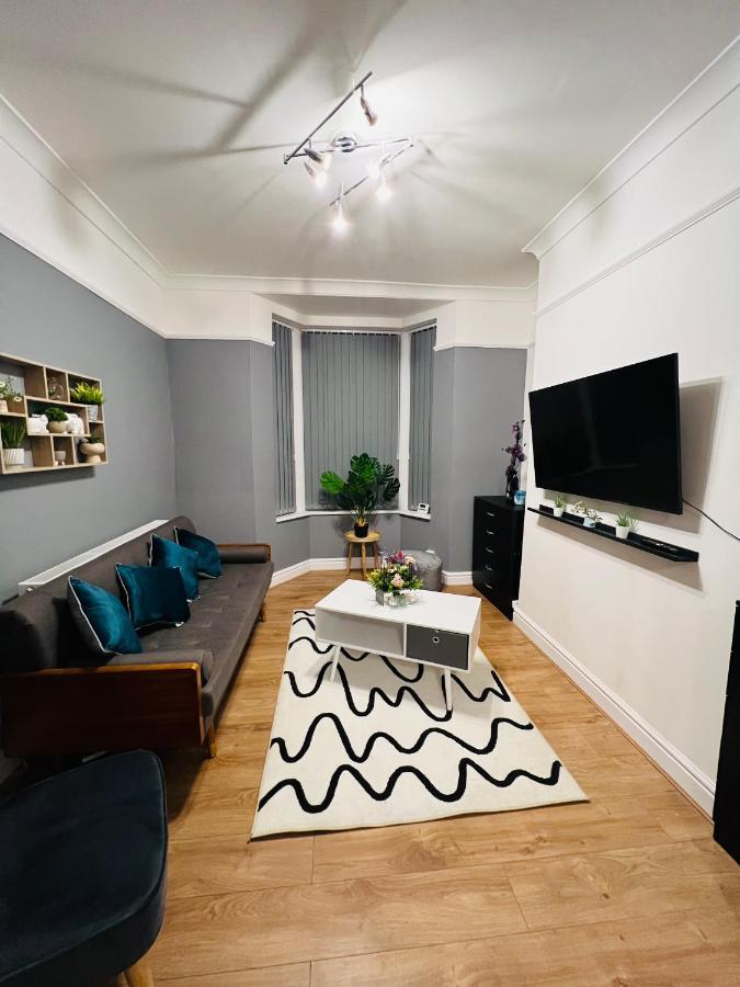 Luxurious Modern House In Anfield! Close To Lfc, Efc, City Centre!!! Liverpool Bagian luar foto