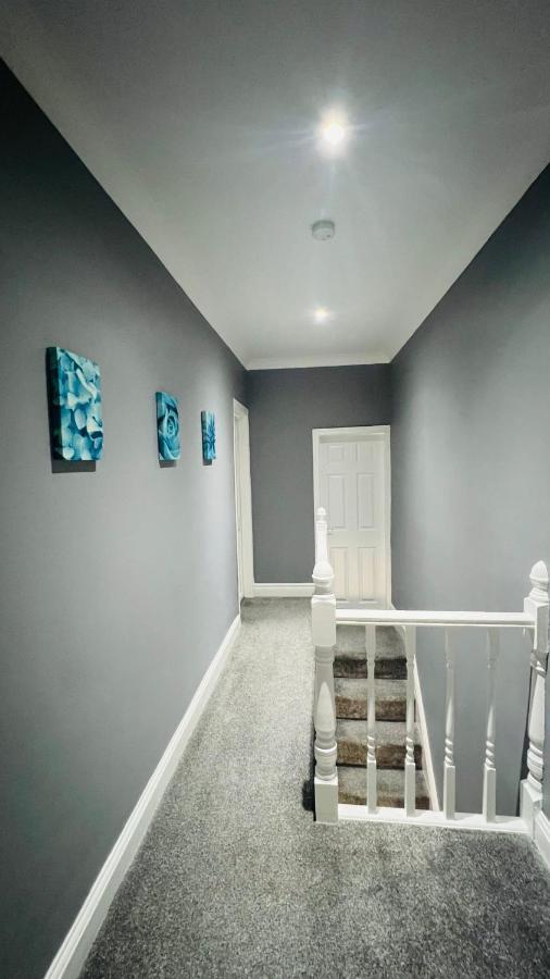 Luxurious Modern House In Anfield! Close To Lfc, Efc, City Centre!!! Liverpool Bagian luar foto